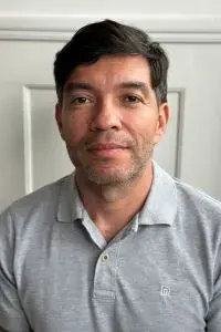 Porträt von Francisco Javier, Hausmeister in der Kita Bärlis