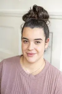 Porträt von Natalia, GruppenleiterIn in der Kita Bärlis